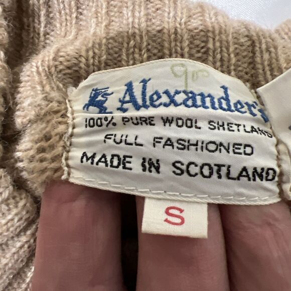 Alexander’s Sweater 100% Pure Wool Shetland Made In Scotland Size S Tan - Picture 2 of 15